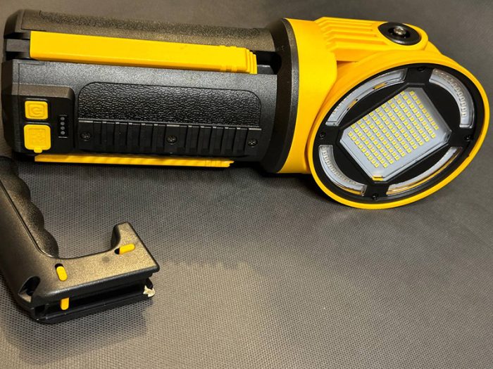 چراغ چندمنظوره کمپینگ و طبیعت گردی