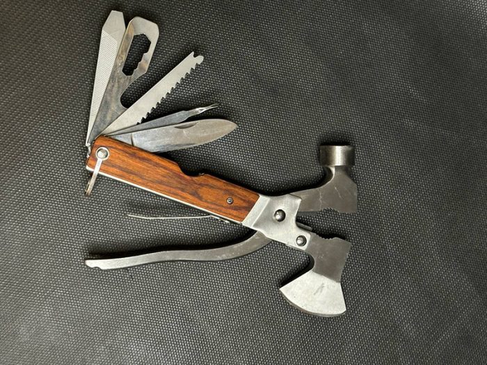 تبر و ابزار مولتی تولز