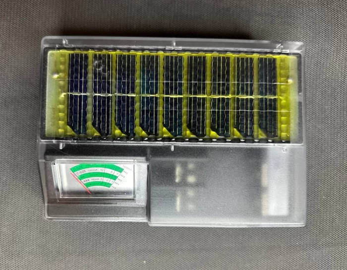 شارژر باتري خورشيدي