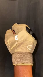 دستکش تاکتیکال اوکلی نیم پنجه