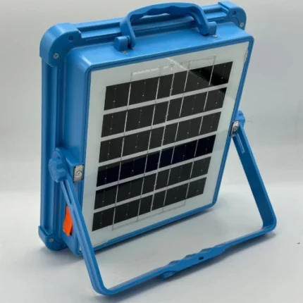 پروژكتور شارژي ٥٠٠ وات خورشيدي