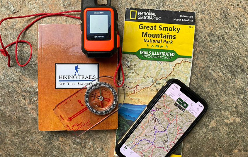 ابزارهای ناوبری کمپینگ؛ قطب‌نما