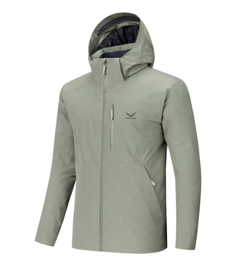 بررسی پوشاک تخصصی کمپینگ