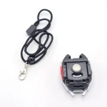 همراه با فندک اتمی، مگنت و بند نگهدارنده. نوردهی با کیفیت و زمان کارکرد ۲ ساعته. ایده‌آل برای سفر، کمپینگ و مواقع اضطراری.