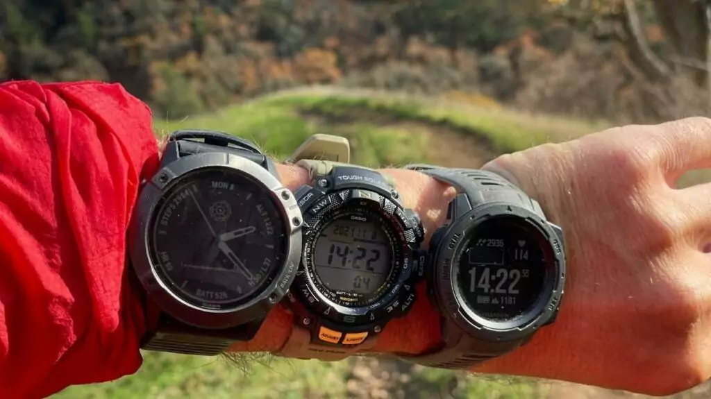 اهمیت استفاده از مچ‌بند یا ساعت کمپینگ ⌚