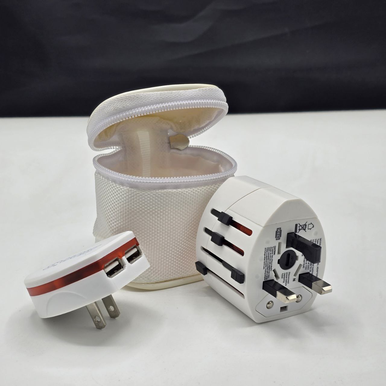 شارژر مسافرتی و تبدیل برق یونیورسال شارژر مسافرتی و تبدیل برق یونیورسال